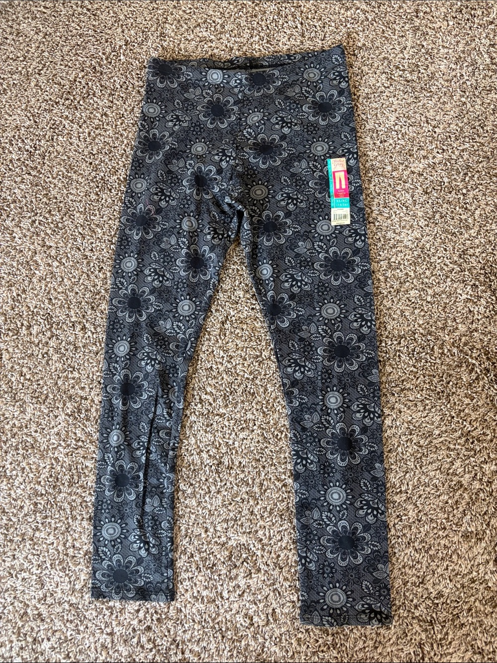 NWT- new Faded Glory Black and Gray Floral Girls' Leggings